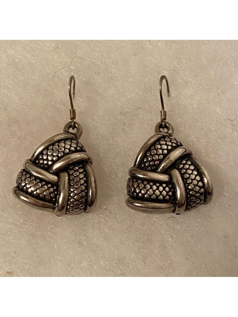 RS ROSS-SIMONS EARRINGS 925 STERLING SILVER CELTIC BRAID KNOT TRIANGLE WIRE DROP